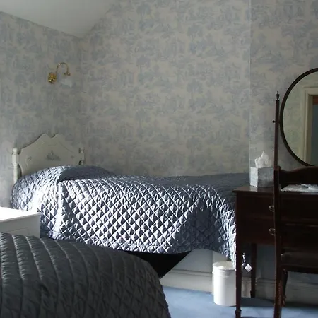Kilmaneen Farmhouse Bed & Breakfast