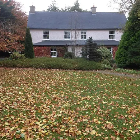 Kilmaneen Farmhouse Bed & Breakfast 4*