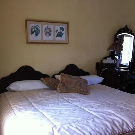 Bed & Breakfast Kilmaneen Farmhouse